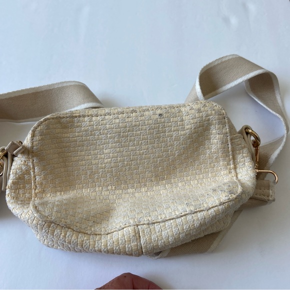 Altar’d State Cream Woven Crossbody Purse - EUC - Picture 2 of 8